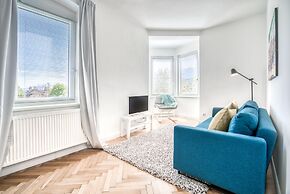 InnsbruckHomes at Botanical Garden