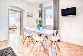 InnsbruckHomes at Botanical Garden