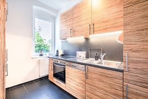 InnsbruckHomes at Botanical Garden