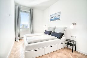 InnsbruckHomes at Botanical Garden