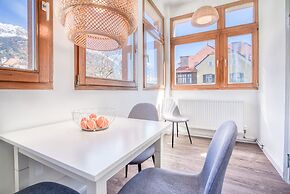 InnsbruckHomes at Botanical Garden