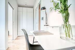 InnsbruckHomes at Botanical Garden