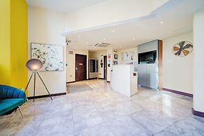 Belvilla Newport City Centre Hotel - Lifestyle