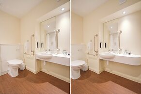 Belvilla Newport City Centre Hotel - Lifestyle