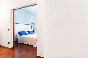 MyHomeInComo - Santa Chiara Apartment