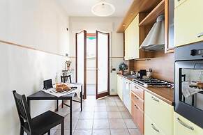 MyHomeInComo - Santa Chiara Apartment