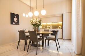 MyHomeInComo - Ivory Suite