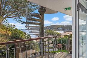 Swn Y Tonnau - Sea Front Apartment Spectacular Sea Views Parking Direc