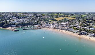 Swn Y Tonnau - Sea Front Apartment Spectacular Sea Views Parking Direc