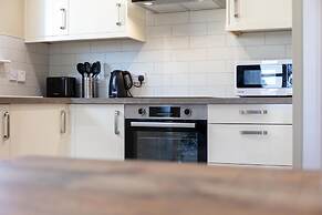 Old Prestwick View - Donnini Apartments