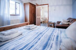 Primrose - 1 Bedroom Cottage - Llanteg