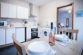 Primrose - 1 Bedroom Cottage - Llanteg