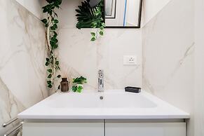 MyHomeInComo - S&O Apartment