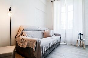 MyHomeInComo - S&O Apartment