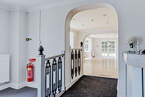 OYO the Gables Hotel, Birmingham Airport