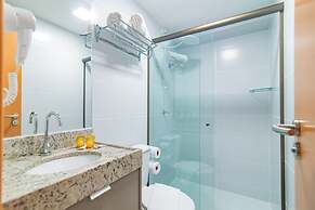 GOLDFLAT Manaíra by Penareia.tur.br