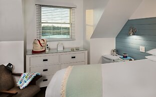 Champlin's Marina & Resort