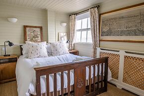 The Boathouse, Felixstowe Ferry