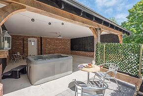 Geoff's Rest, Pond Hall Farm, Hadleigh