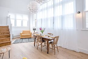 One The Old School, Leiston