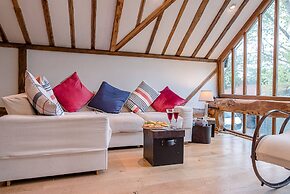 The Hayloft, Clopton