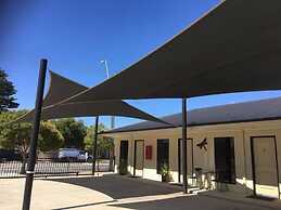 Balranald Club Motel