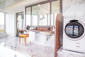 Oriental Hotel Okinawa Resort & Spa