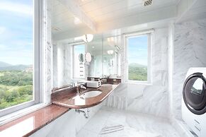 Oriental Hotel Okinawa Resort & Spa