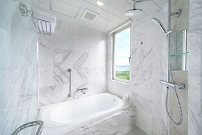 Oriental Hotel Okinawa Resort & Spa