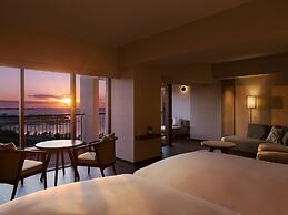 Oriental Hotel Okinawa Resort & Spa