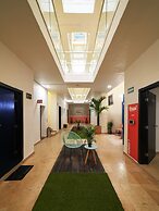 Nora Hotel & Co living