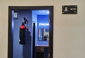 Nora Hotel & Co living