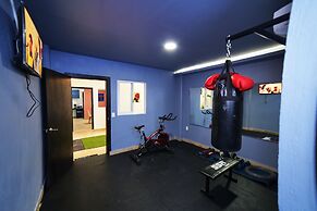 Nora Hotel & Co living