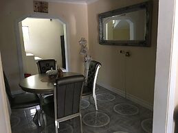 Arms Of Charms Guesthouse