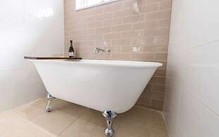 Hollicarrs - Kingfisher Lodge