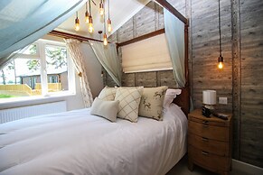 Hollicarrs - Kingfisher Lodge