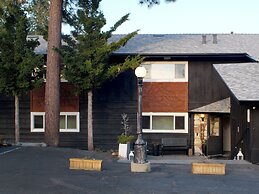 Sierra Blue Hotel & Swim Club