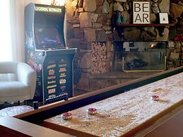 Sierra Blue Hotel & Swim Club