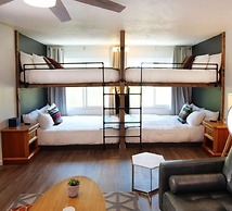 Sierra Blue Hotel & Swim Club