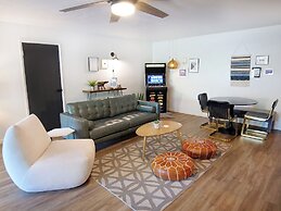 Sierra Blue Hotel & Swim Club