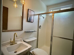 Sierra Blue Hotel & Swim Club