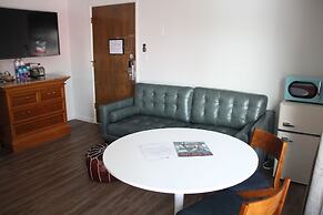 Sierra Blue Hotel & Swim Club