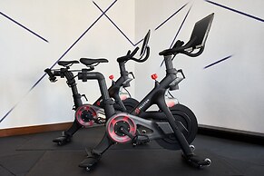 Marriott Bethesda Downtown at Marriott HQ