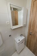 Spacious Apartment w Patio 40m From the Beach