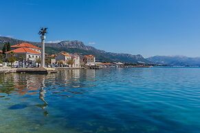 Modern Beach apt W100 m2 Rooftop sea View Terrace