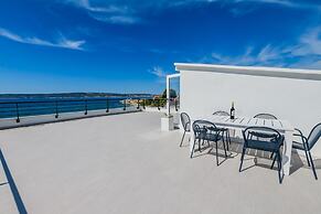 Modern Beach apt W100 m2 Rooftop sea View Terrace