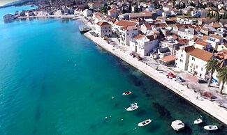 Seafront Spacious Apt, 120 m2 Size, in the Center