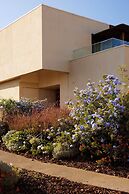 White Shell Beach Villas