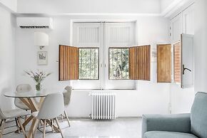 Euphorbia Apartments