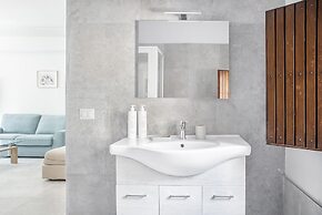 Euphorbia Apartments